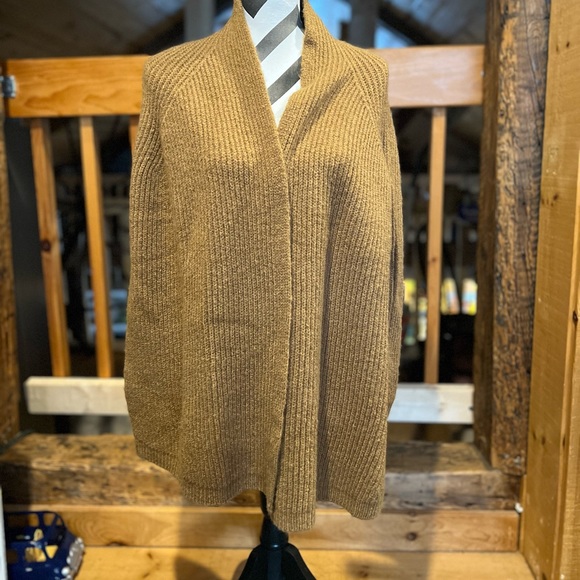 NEW! Dillards Cape Poncho Sweater Ruana Thing - One Size - Picture 3 of 6